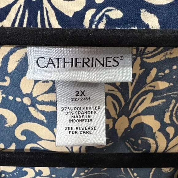 Catherines Navy and Cream Floral Damask Tunic - Picture 2 of 7